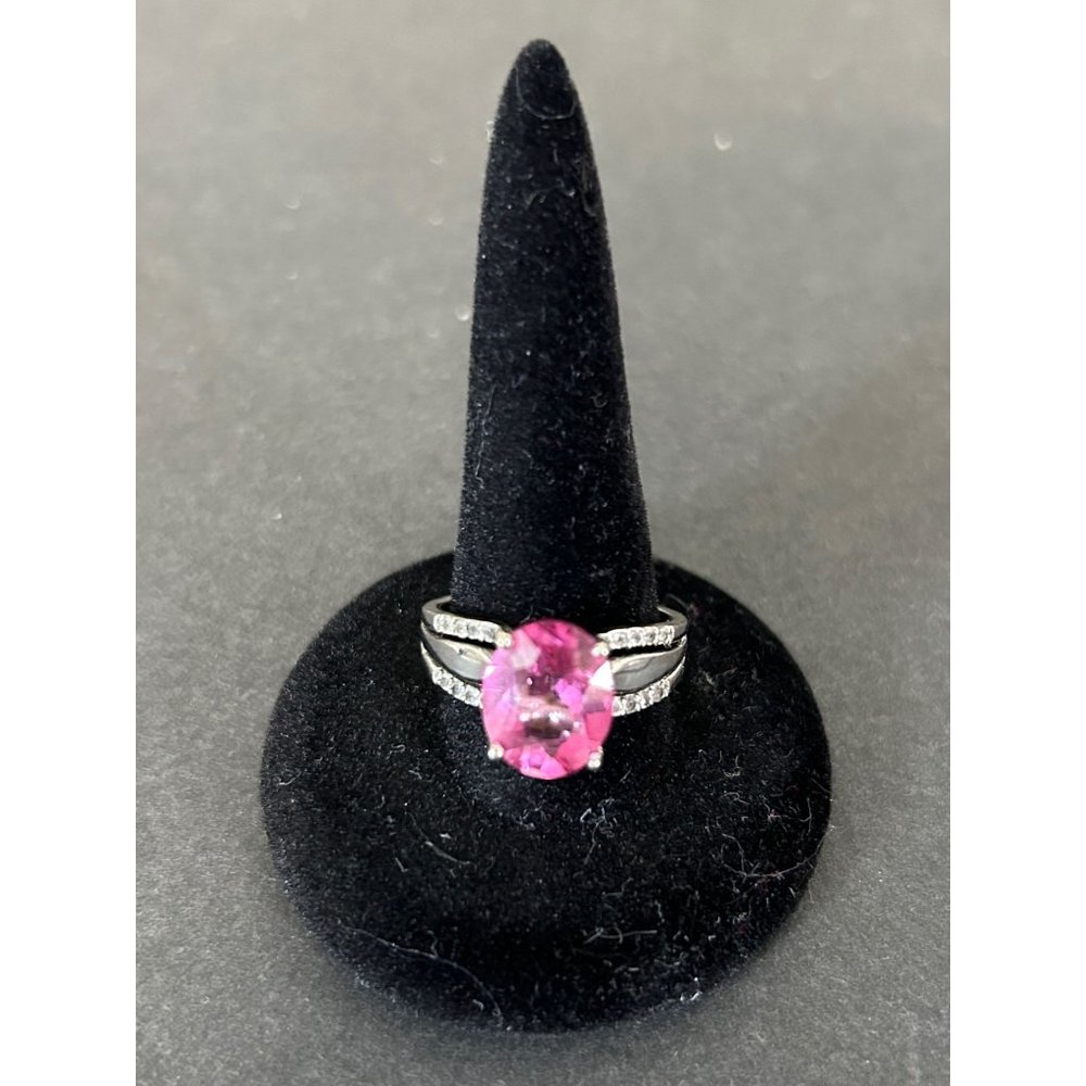 925 Sterling Silver 7.2mm x 9.2mm 3 Carat Pink Topaz Size 7.25 Ring